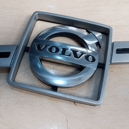 Emblema Transversal Grade para Caminhão Volvo FH 2004 Á 2009